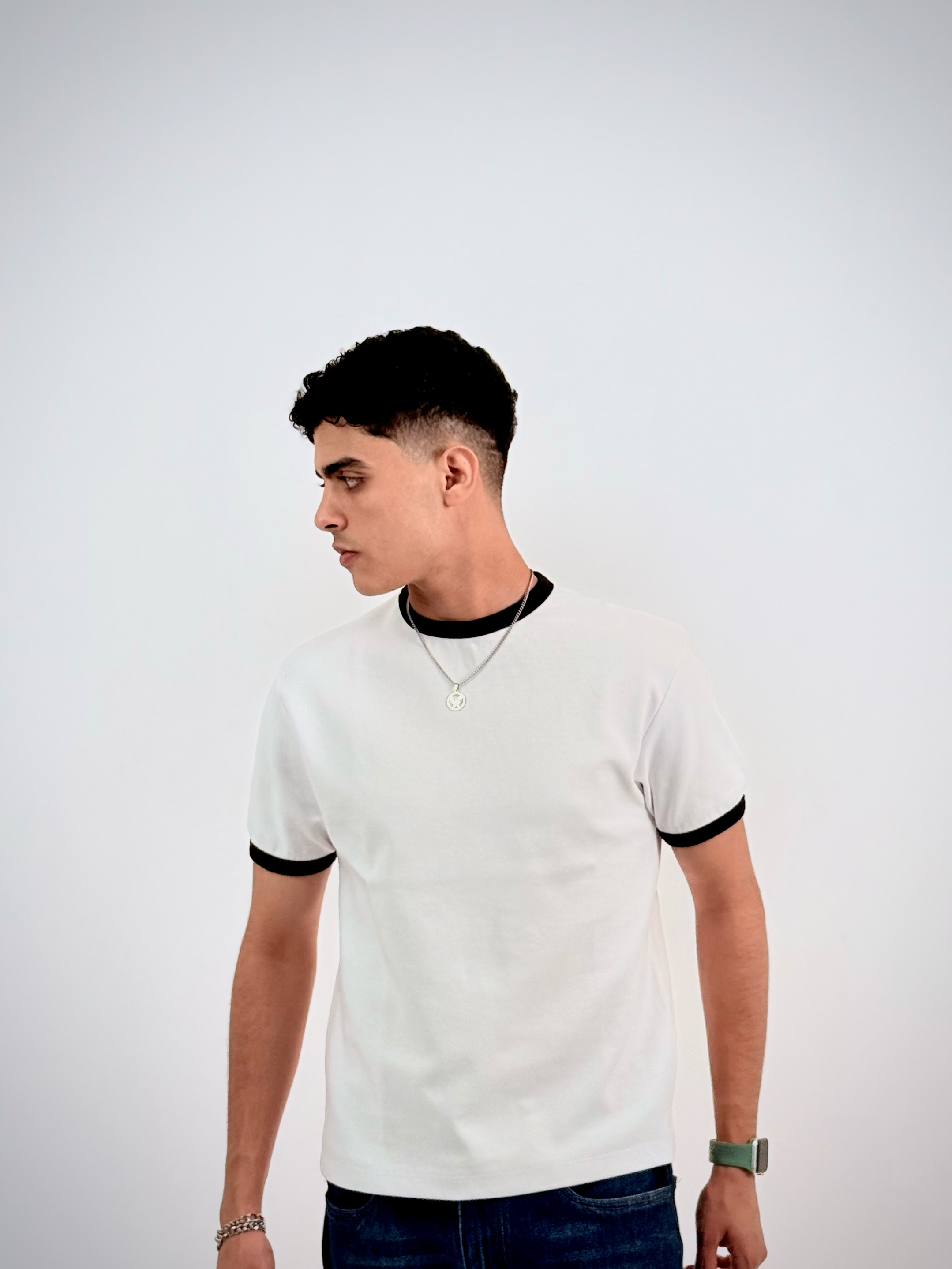 White Ringer