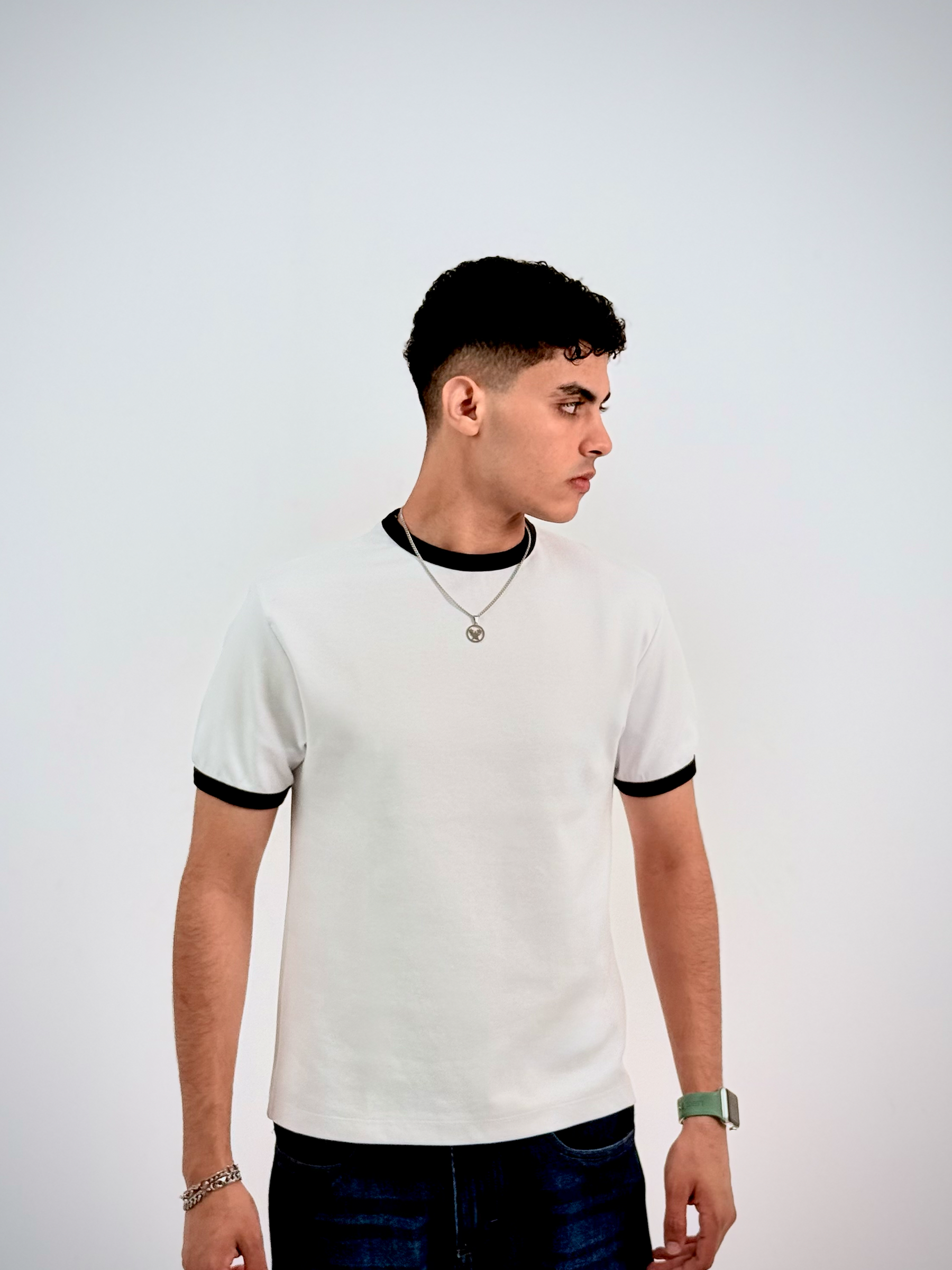 White Ringer
